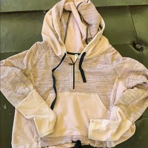 FREE PEOPLE CROPPED SWEATSHIRT